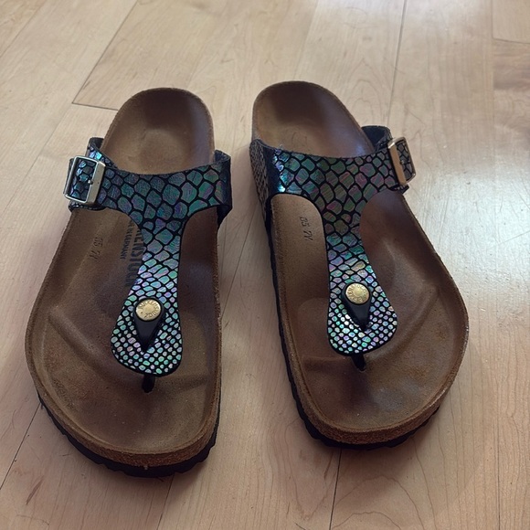 Birkenstock Gizeh Metallic Crocodile Print Sandals | Women’s Size 41 - Picture 2 of 10